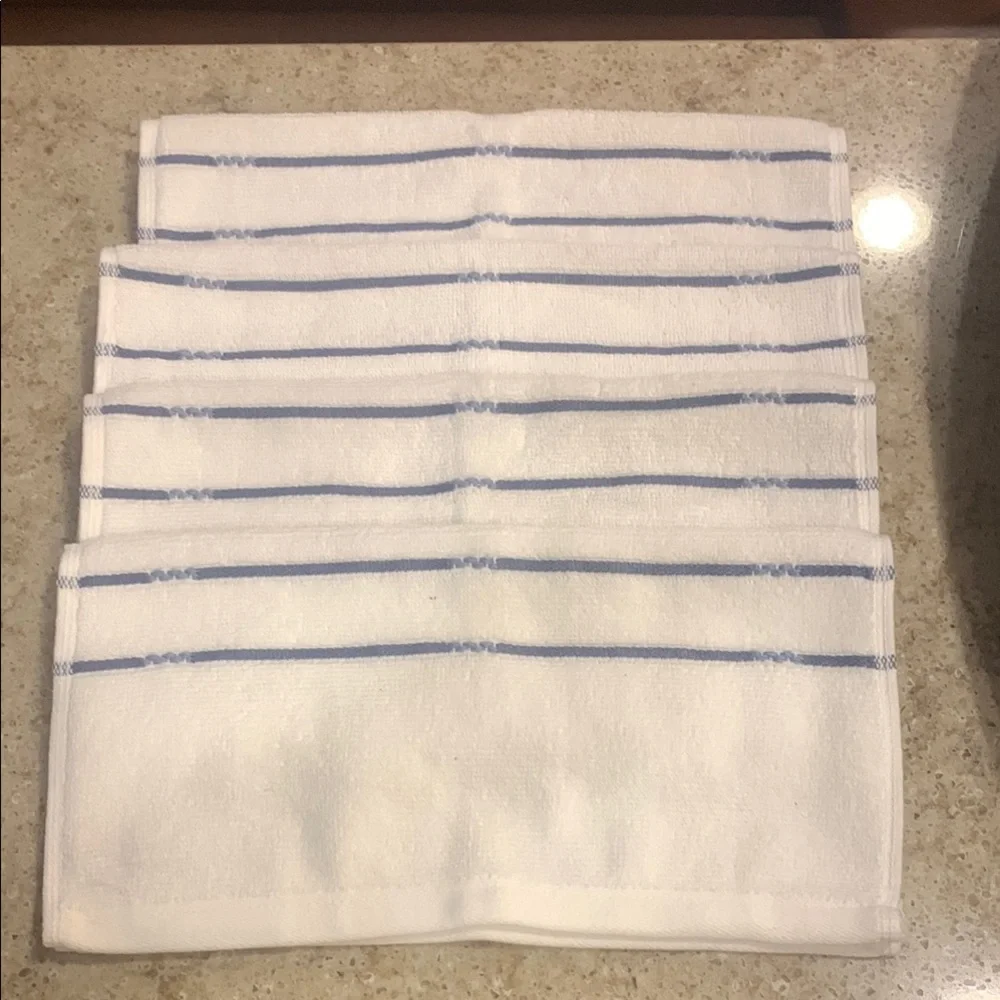 NWOT Caro Home Collection Face Cloths - 4